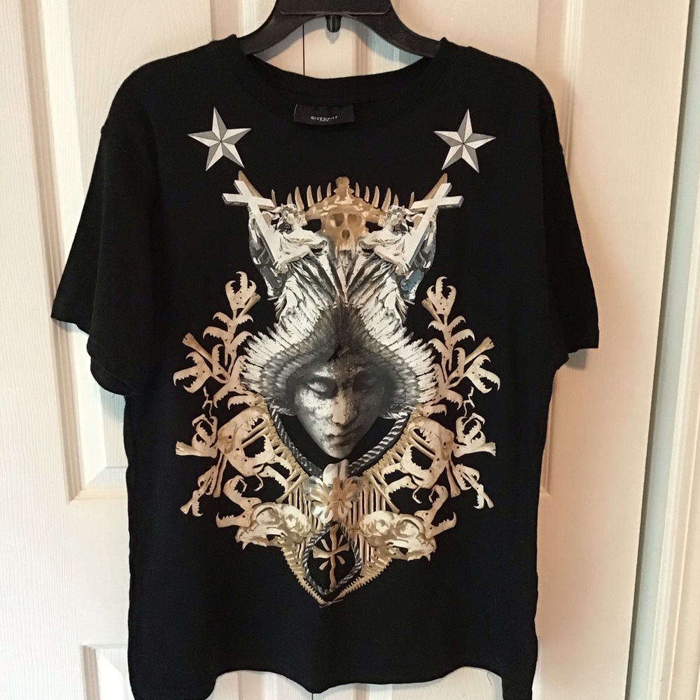 Rare Givenchy Paris Angel Crest Black T-Shirt with Graphity Size XL